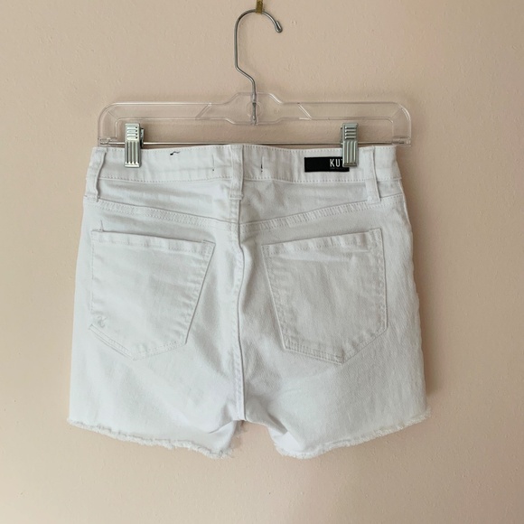 Kut from the Kloth Gidget raw hem short in white, size 0 - Picture 4 of 4